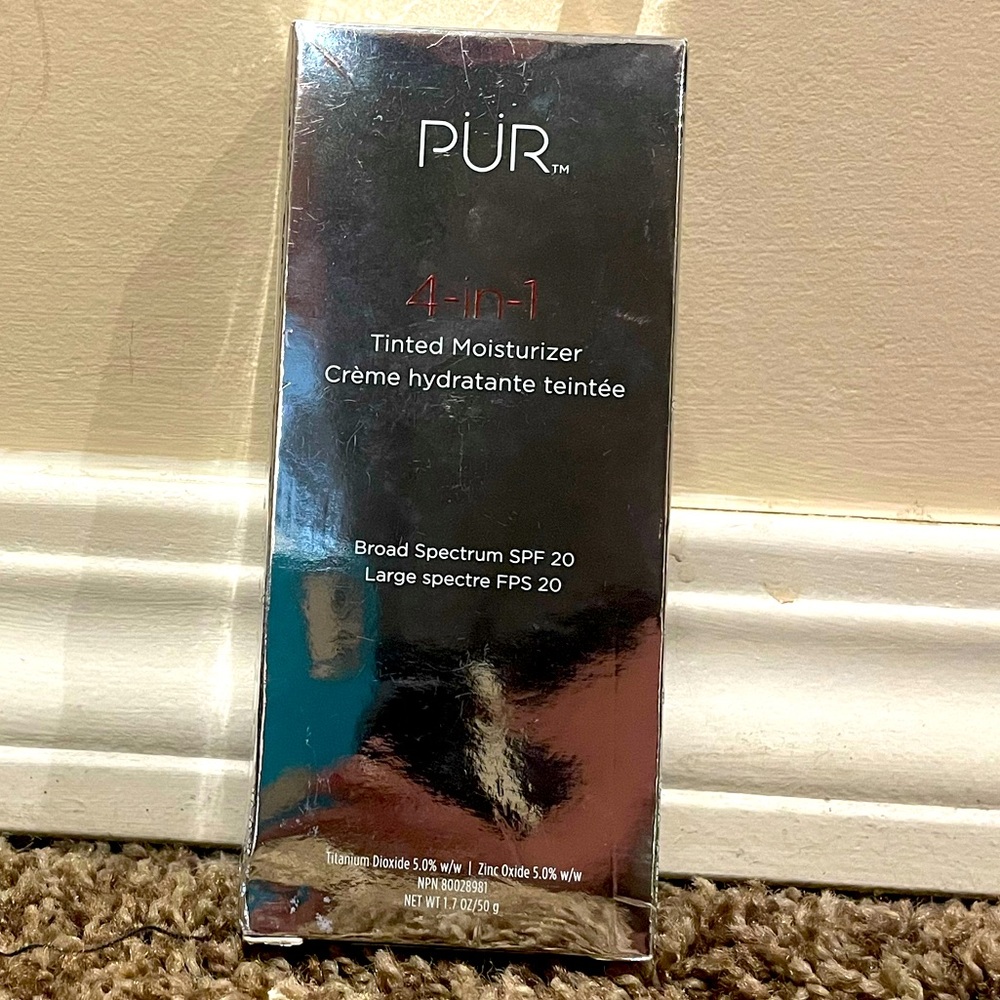 PUR Tinted Moisturizer